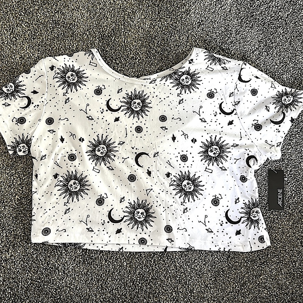 Ardene crop top size large
